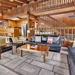 121-Lakeview Fishing House