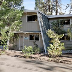 2665 - Peak Lane Gambrel