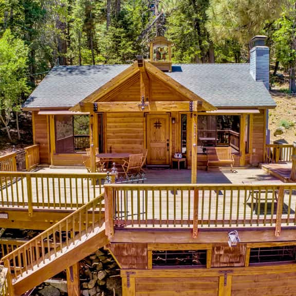 2105-Club View Pines - Image 1