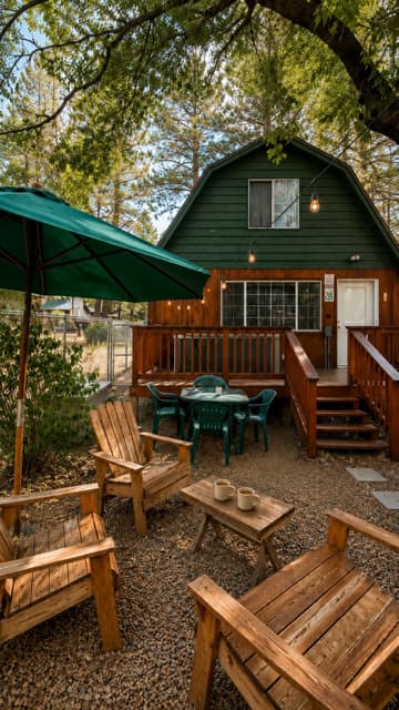 2364-Apres Chalet - Image 1