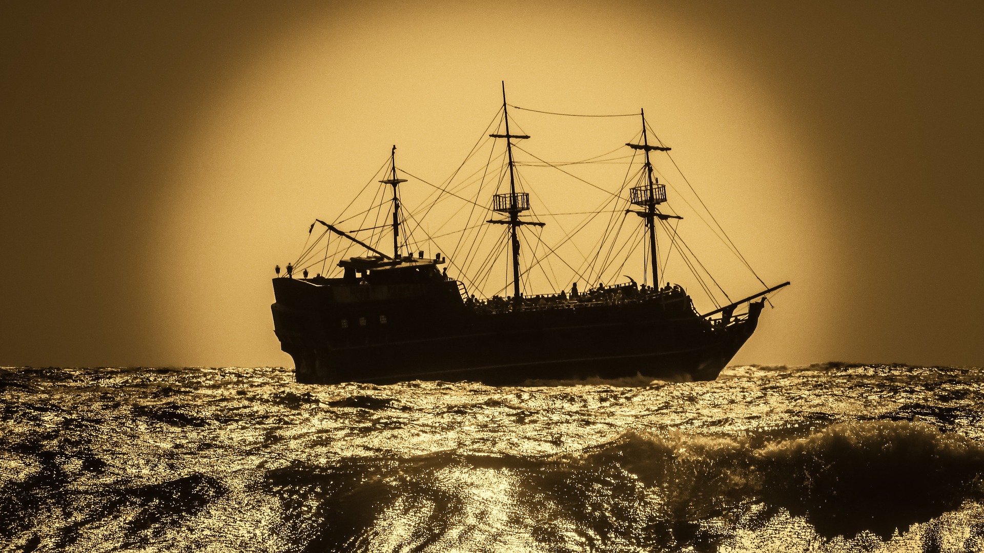 Big Bear pirate ship