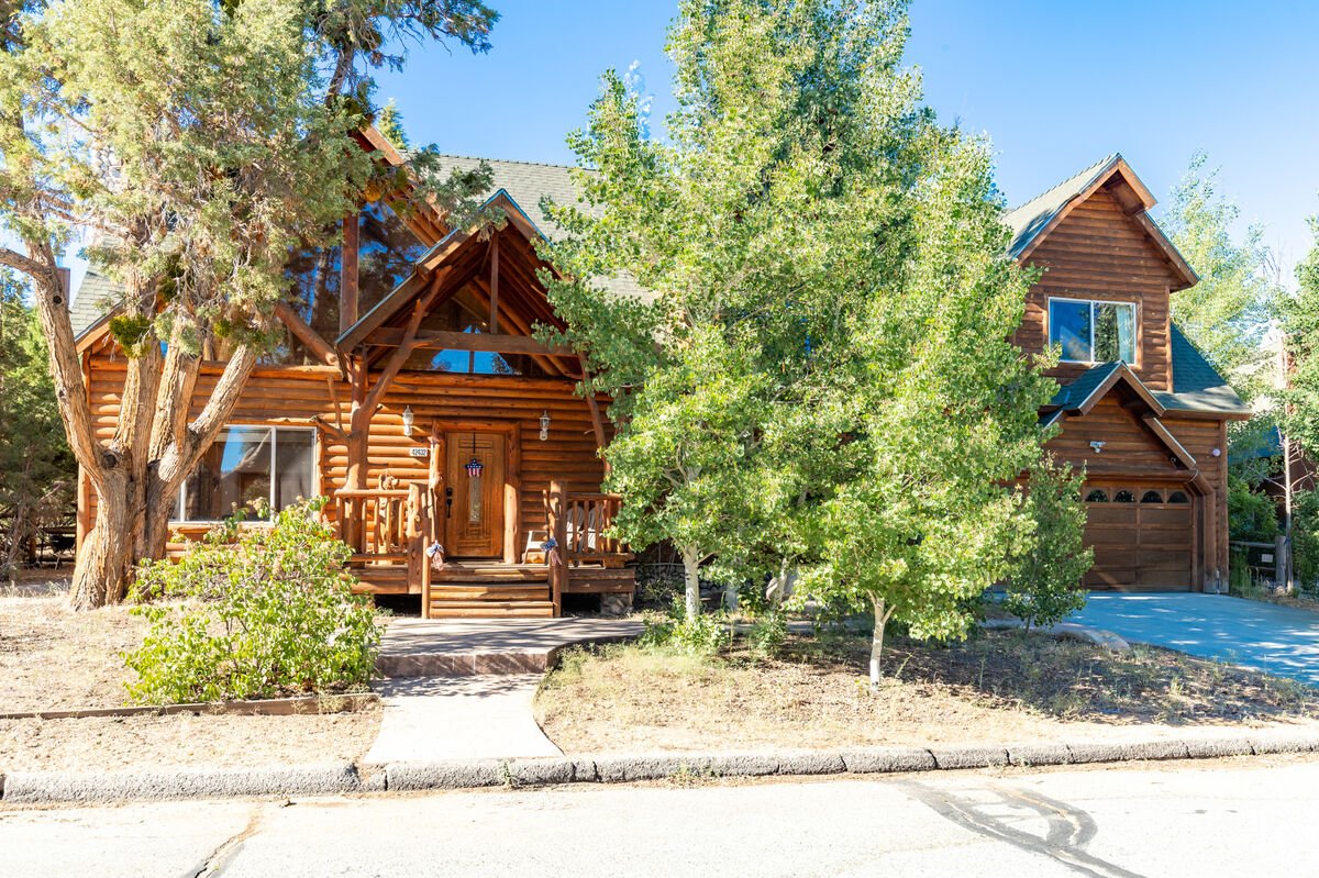 North Shore Lakefront Cabins in Big Bear