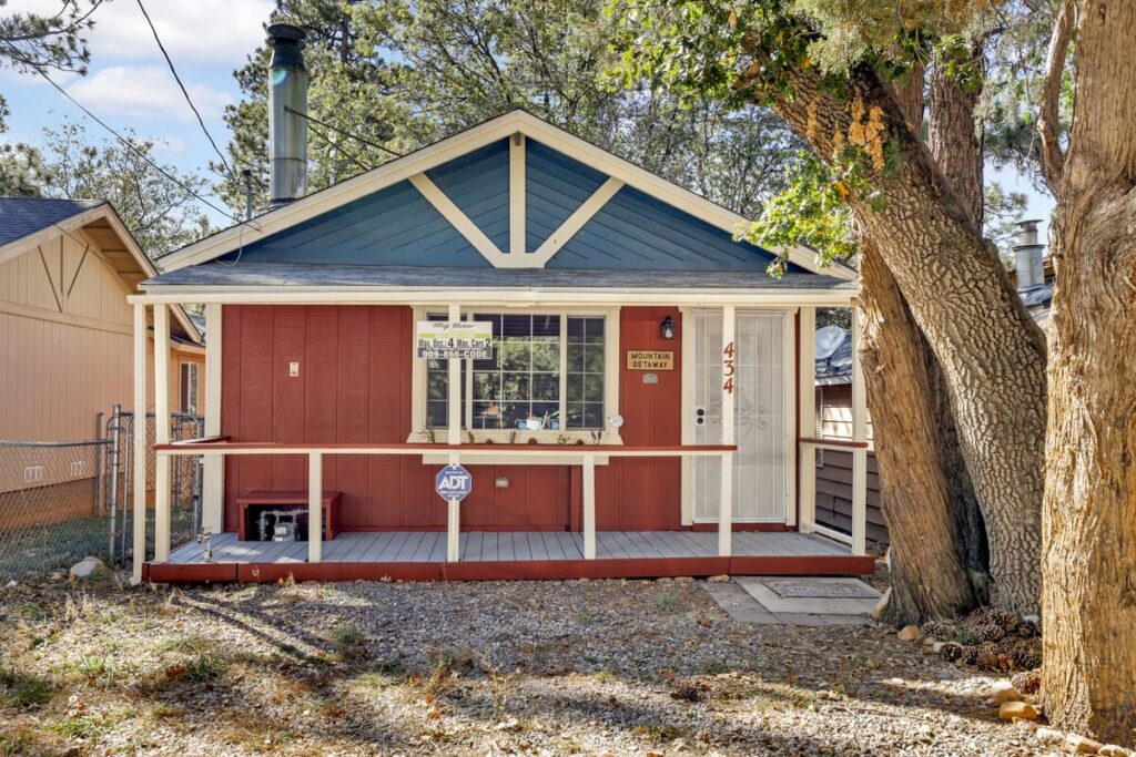 An exterior view of one of our Big Bear cabins